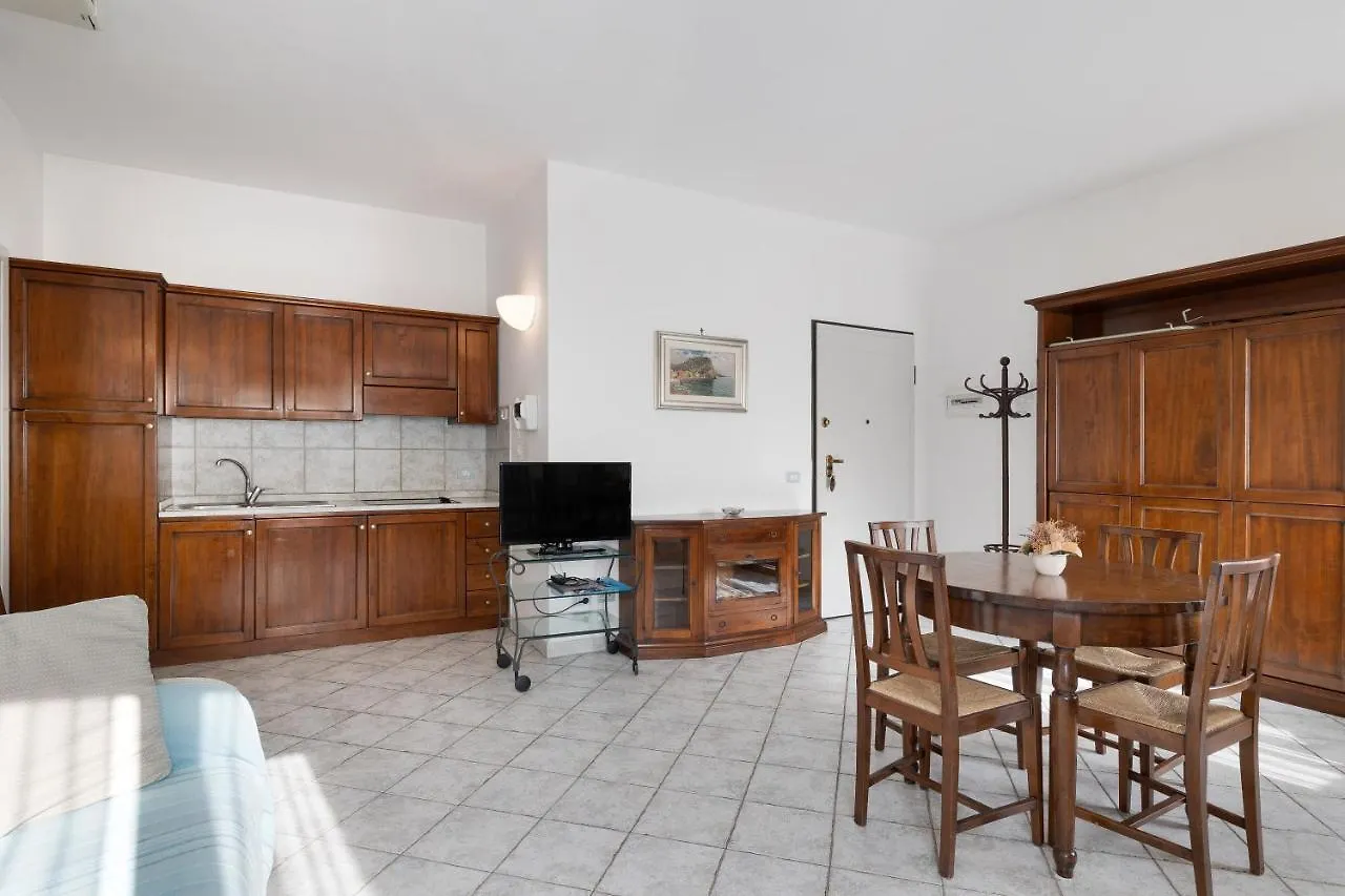 12 Mehari Apartment Varigotti