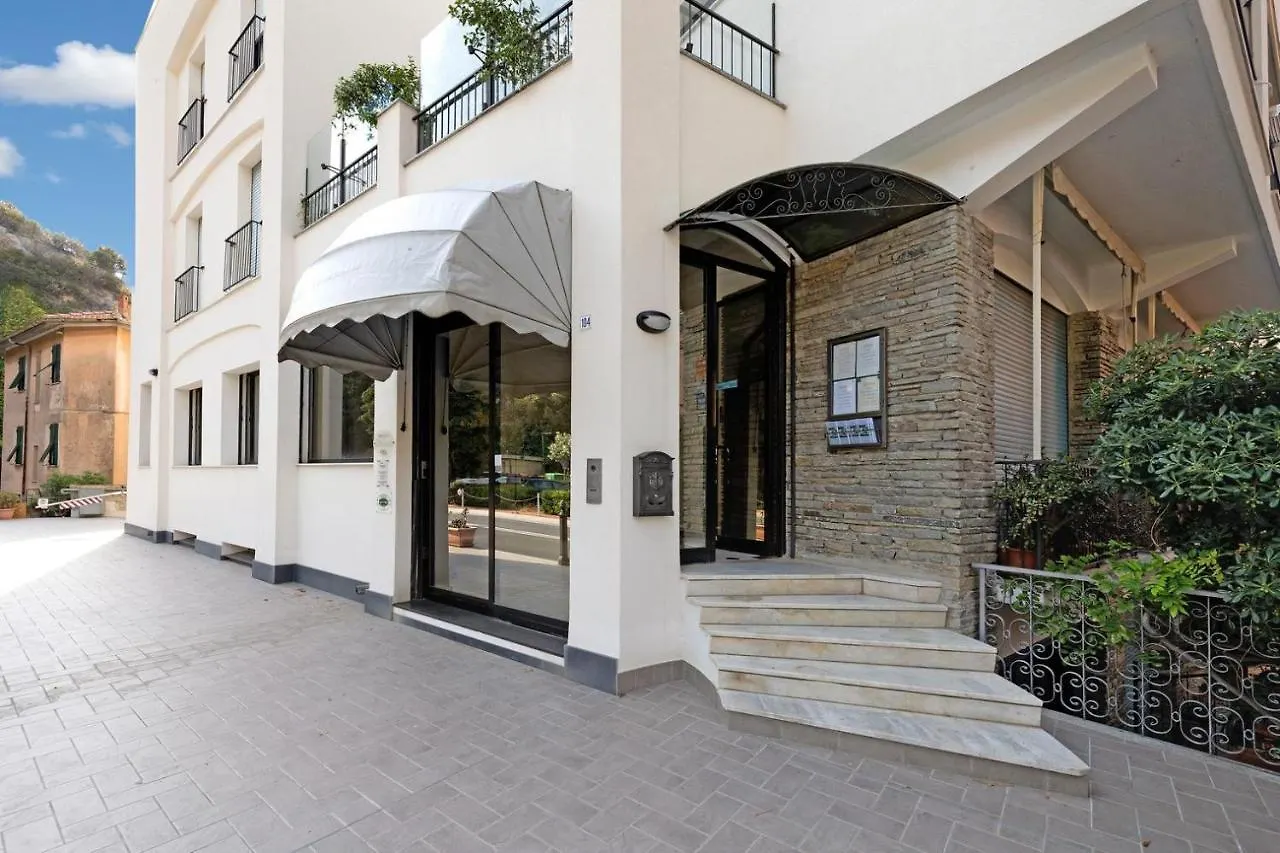 12 Mehari Apartment Varigotti